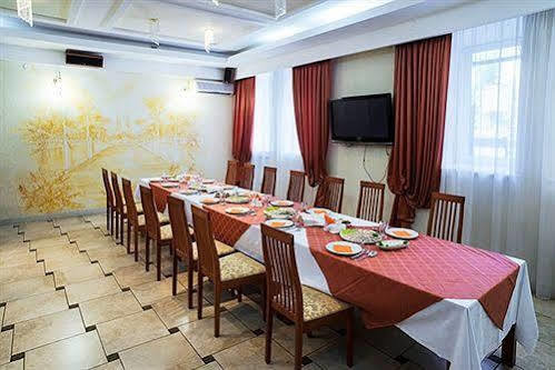 Black Sea Hotel Oktyabrskaya โอเดสซา ภายนอก รูปภาพ